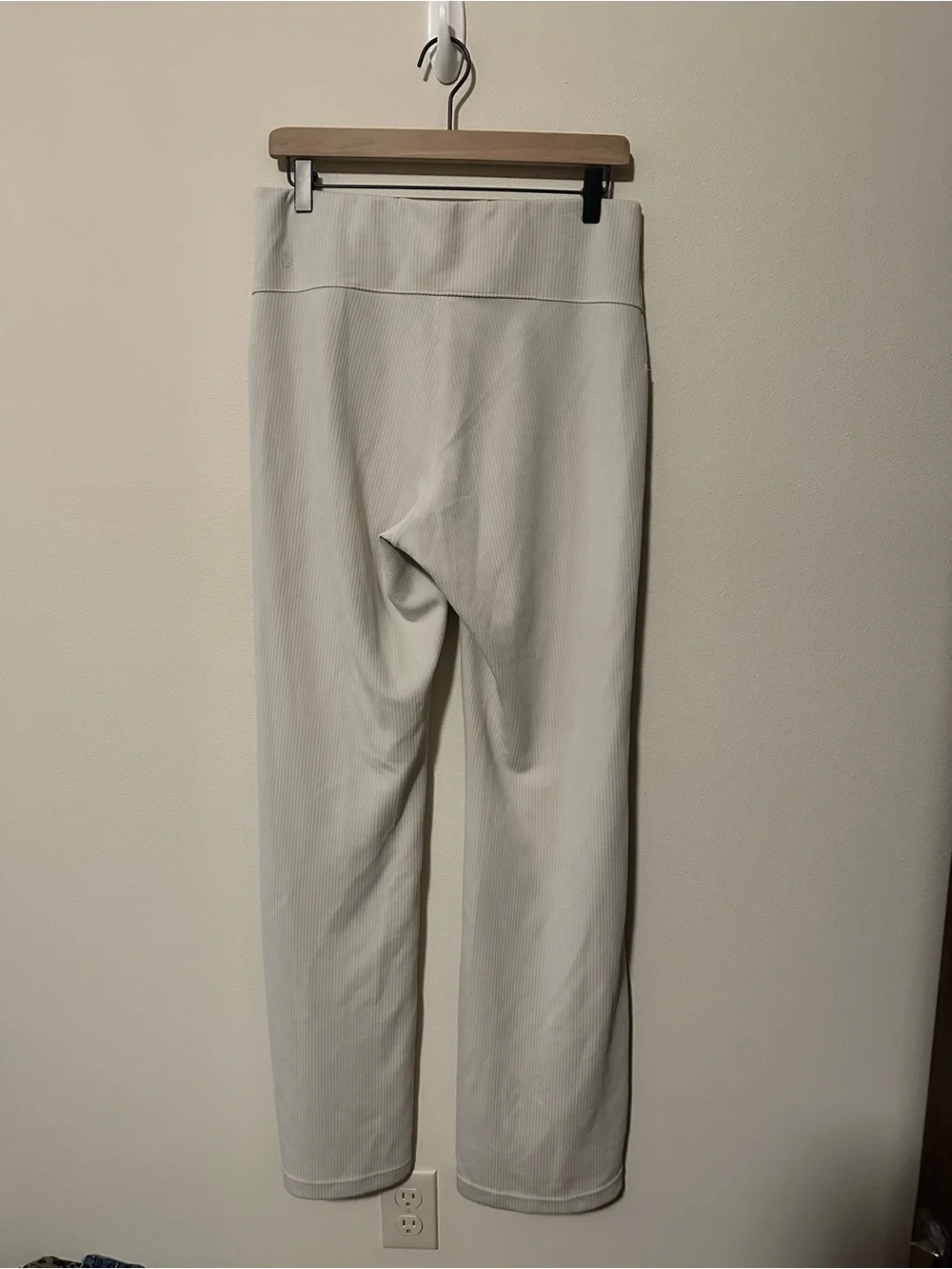 Lululemon brushed softstream ribbed flare pant size 10 W5GVKS